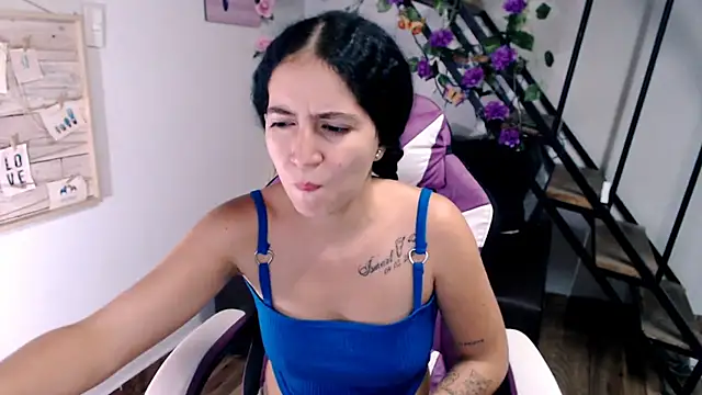 Snapshot of samantha_baby_ chatting on February 18, 2026, 5:42 pm samantha baby online show from February 18, 2026, 5:42 pm