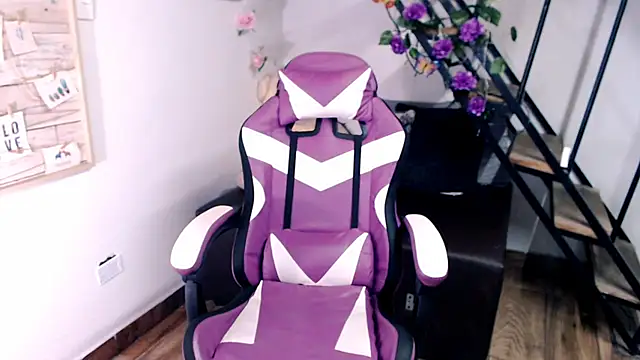 Snapshot of samantha_baby_ chatting on February 25, 2026, 6:28 pm samantha baby online show from February 25, 2026, 6:28 pm