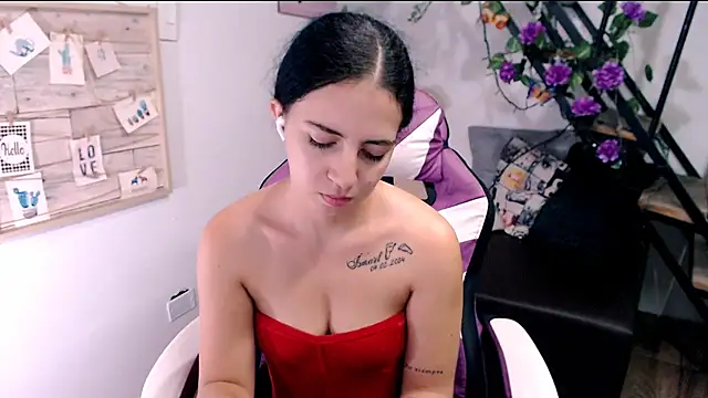 Snapshot of samantha_baby_ chatting on April 27, 2026, 2:04 pm samantha baby online show from April 27, 2026, 2:04 pm