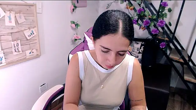 Snapshot of samantha_baby_ chatting on May 24, 2026, 3:50 pm samantha baby online show from May 24, 2026, 3:50 pm