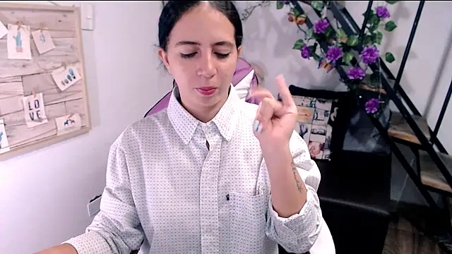 Snapshot of samantha_baby_ chatting on June 11, 2026, 5:33 pm samantha baby online show from June 11, 2026, 5:33 pm
