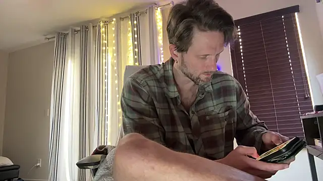 alexmannd online show from October 17, 2025, 3:58 pm