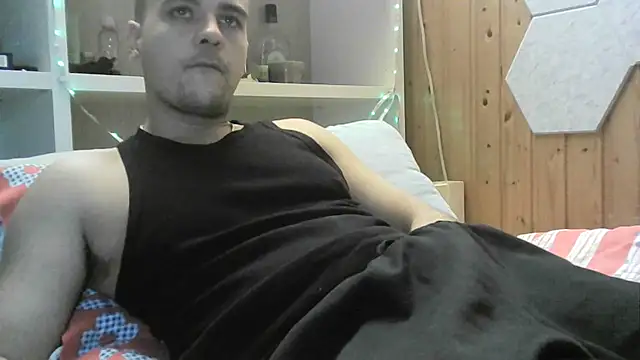 ItalianVinDiesel online show from October 30, 2025, 3:13 pm