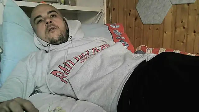 ItalianVinDiesel online show from November 10, 2025, 9:08 am