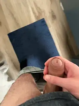 alieno27 online show from February 23, 2025, 10:49 am