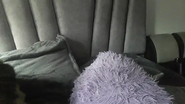 Charis 21 online show from March 27, 2026, 9:36 pm