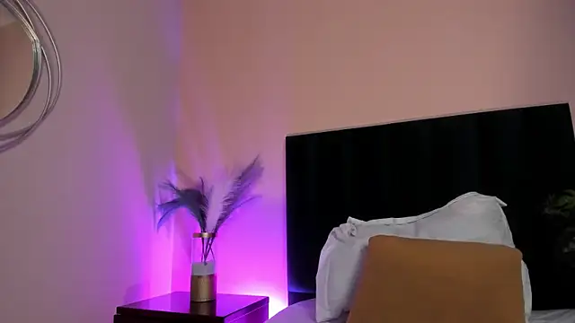 NoraDasilva online show from December 20, 2025, 12:40 am