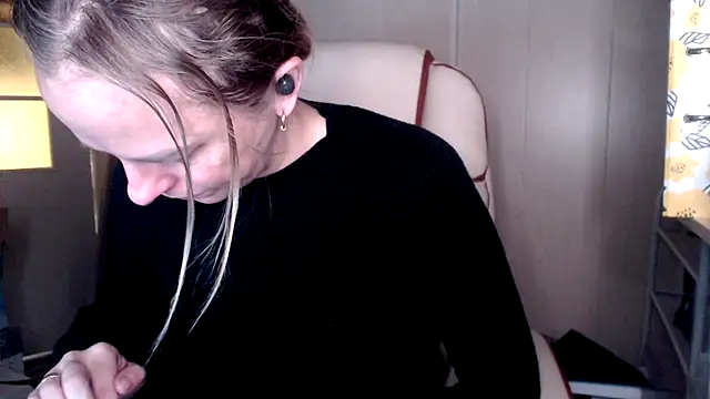 Snapshot of las_sweet chatting on October 29, 2025, 11:01 am las sweet online show from October 29, 2025, 11:01 am