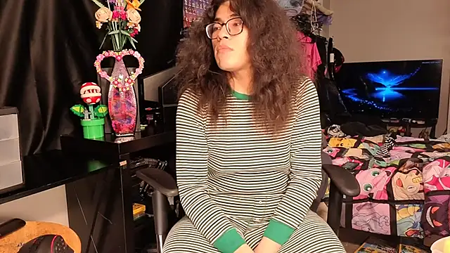 ShinyCherub online show from February 20, 2025, 7:55 am