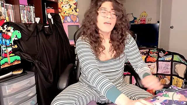 ShinyCherub online show from February 12, 2026, 12:38 am