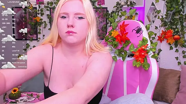 art lovee online show from October 18, 2025, 2:14 am