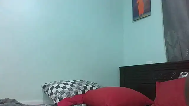 Darkberry online show from December 3, 2025, 4:42 am