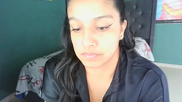 almaswan1 online show from October 29, 2025, 5:04 pm