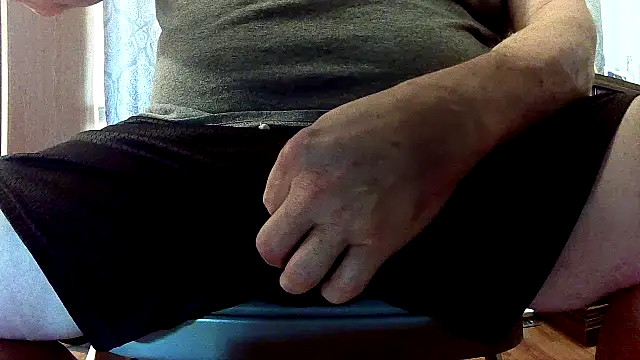 Auger online show from October 5, 2025, 9:02 pm