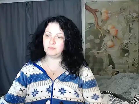 Lillian2 online show from November 4, 2025, 10:53 pm