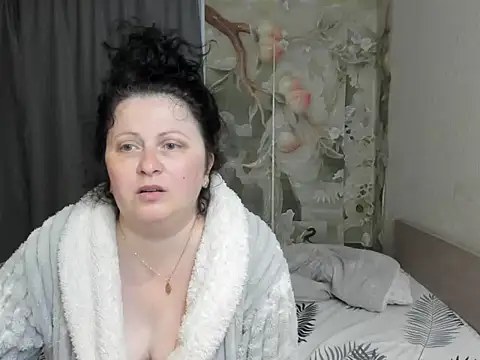 Snapshot of Lillian2 chatting on May 25, 2026, 8:09 am Lillian2 online show from May 25, 2026, 8:09 am
