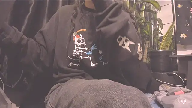 MYFAVOURITESTRAGER online show from February 17, 2026, 1:13 am