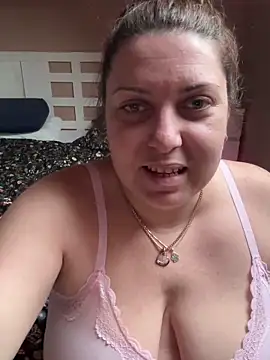 Snapshot of virag chatting on October 21, 2025, 3:24 pm virag online show from October 21, 2025, 3:24 pm