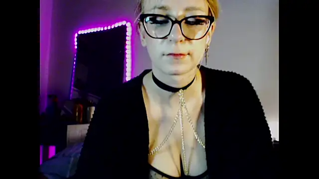 welliza online show from December 14, 2024, 4:34 am