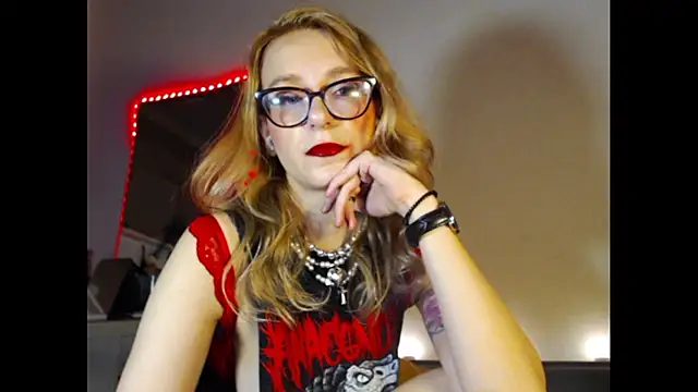 welliza online show from December 28, 2024, 11:48 pm