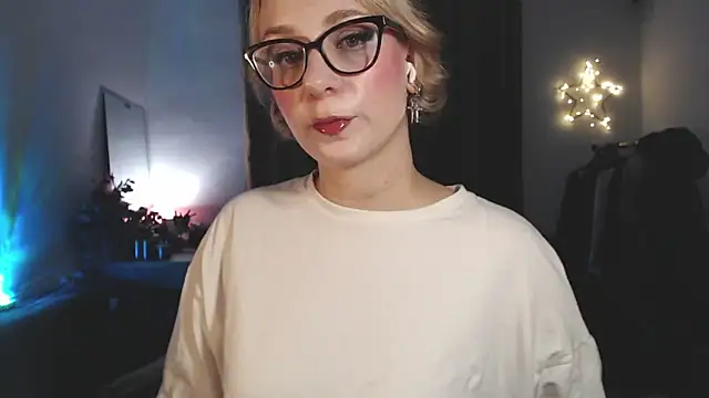 Snapshot of welliza chatting on October 2, 2025, 9:22 pm welliza online show from October 2, 2025, 9:22 pm