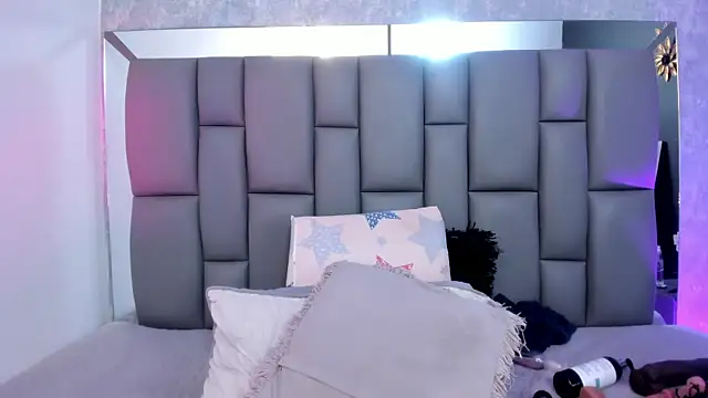  MiaBrown  online show from February 24, 2025, 6:15 pm