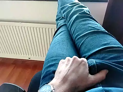 jk1981jk online show from March 12, 2025, 4:24 pm