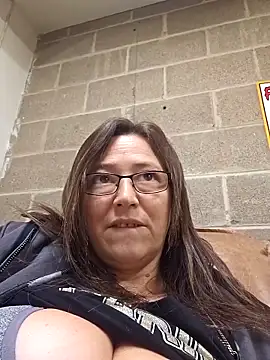 angelbaby1998 online show from November 26, 2025, 5:47 pm