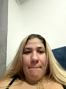 Celestedubois online show from October 14, 2025, 11:38 pm