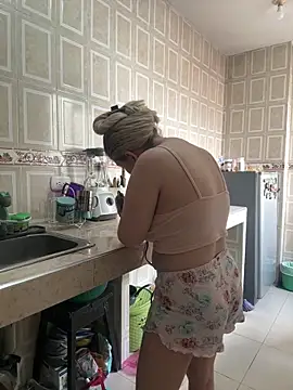 Celestedubois online show from November 4, 2025, 6:51 pm