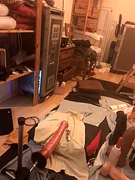 natjuk online show from September 19, 2025, 9:59 pm