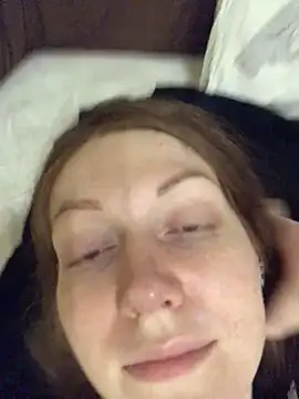  Sweet Love  online show from April 3, 2026, 2:37 pm