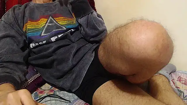 Alexdelarge323 online show from January 1, 2025, 6:06 pm