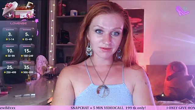 Snapshot of Cassie_Wild chatting on June 24, 2026, 12:59 pm Cassie Wild online show from June 24, 2026, 12:59 pm