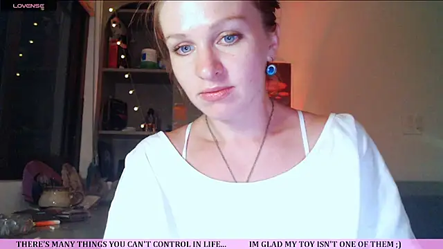 Snapshot of Cassie_Wild chatting on July 16, 2026, 1:28 pm Cassie Wild online show from July 16, 2026, 1:28 pm