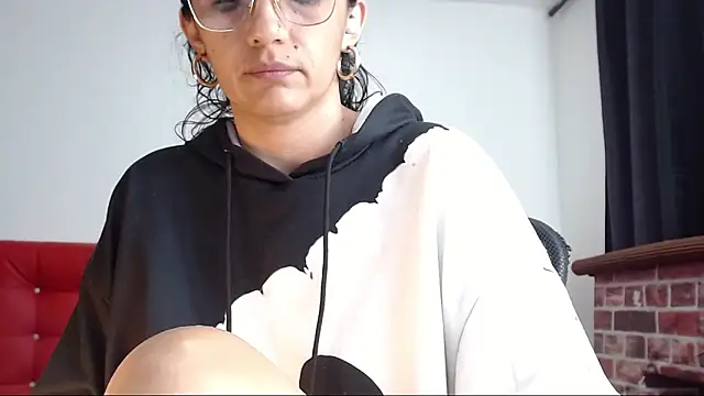 Lucynaugthyy online show from January 26, 2025, 10:34 am