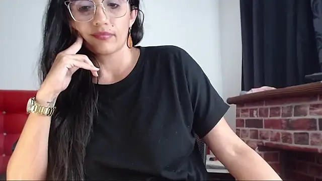 Lucynaugthyy online show from March 10, 2025, 4:49 am