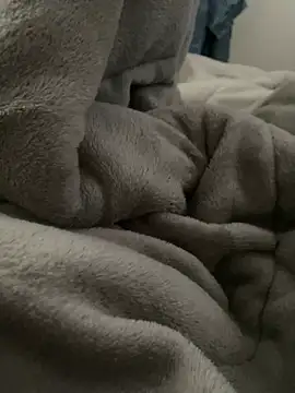 Snapshot of Luismimor93 chatting on February 19, 2025, 7:48 pm Luismimor93 online show from February 19, 2025, 7:48 pm