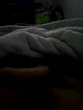 Snapshot of Luismimor93 chatting on September 23, 2025, 5:54 am Luismimor93 online show from September 23, 2025, 5:54 am