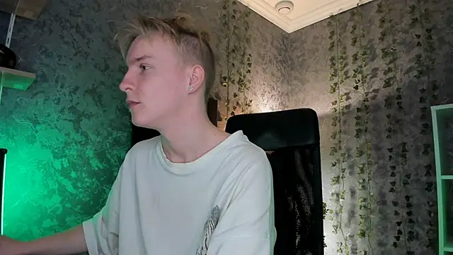 AlexxSweet online show from November 8, 2025, 7:30 am