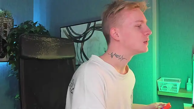 AlexxSweet online show from November 9, 2025, 6:55 am