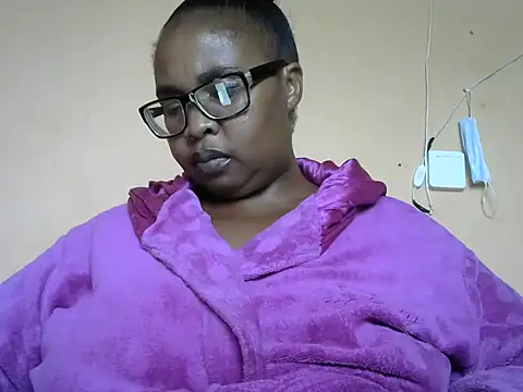 ZOQULUx online show from February 25, 2026, 5:17 am