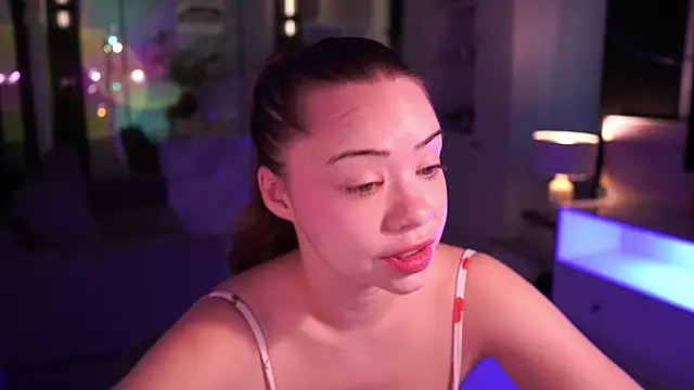 VixenMia online show from January 17, 2026, 4:28 am