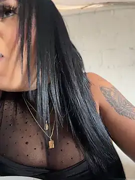 Snapshot of Luisa_Fernandaa chatting on April 8, 2026, 6:08 pm Luisa Fernandaa online show from April 8, 2026, 6:08 pm