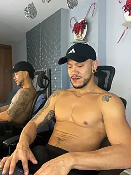 ARON TAYLER01 online show from December 21, 2024, 12:27 pm