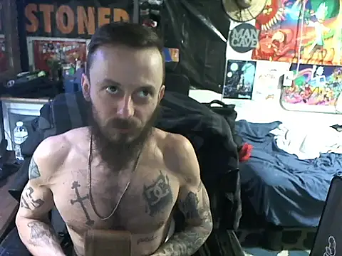 CloudDadddyyy420 online show from January 8, 2025, 5:26 pm