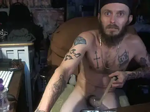 CloudDadddyyy420 online show from February 12, 2025, 10:35 am