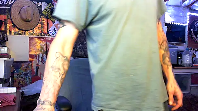 CloudDadddyyy420 online show from October 24, 2025, 8:22 am