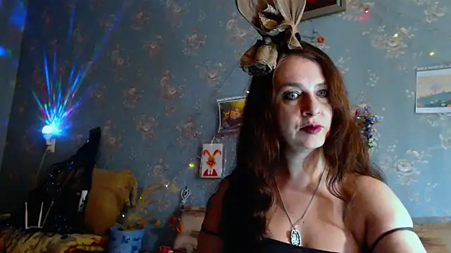 Snapshot of VanezaSmith chatting on April 7, 2026, 7:53 am VanezaSmith online show from April 7, 2026, 7:53 am