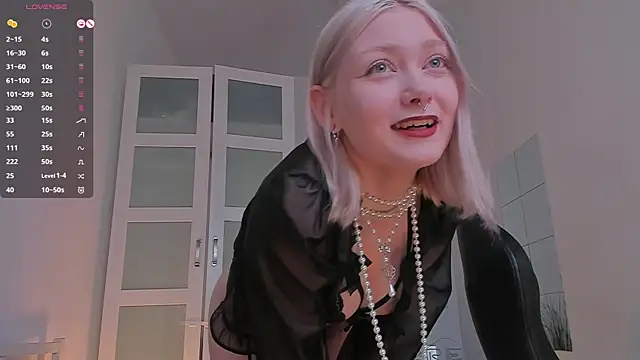  Rude Girl  online show from March 20, 2025, 3:25 pm